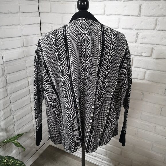 RW&CO Ladies Size Medium Black & White Straight Fit Open Cardigan - Picture 2 of 10